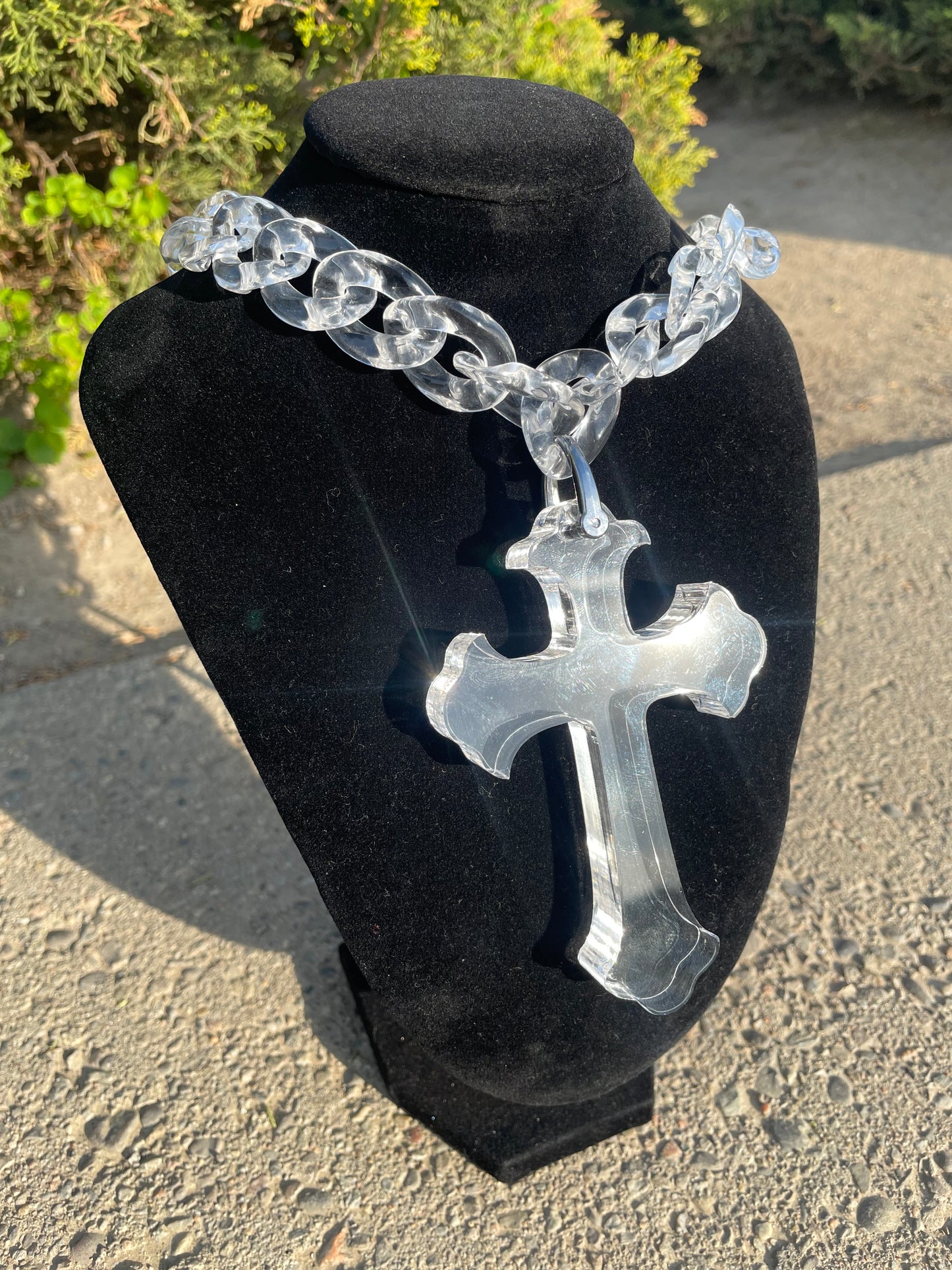 Big Crystal: Cross [Barbwire]